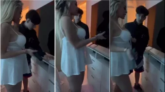Antona de lencería burlándose del amigo