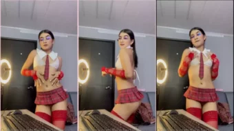 Fernanda Gil vestida en la escuela secundaria