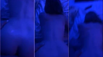 Suzza en porno tomando polla dura en el coño de 4